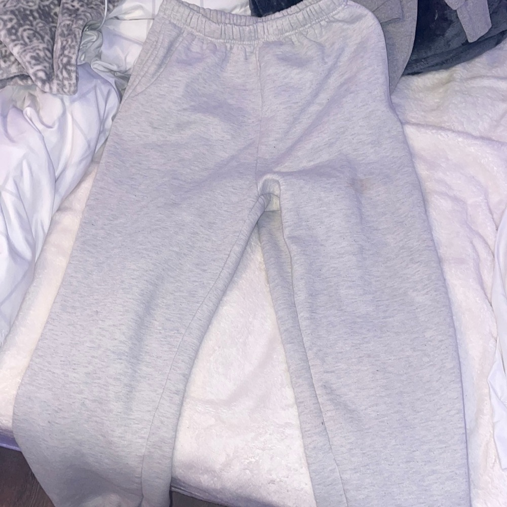 sweatpants